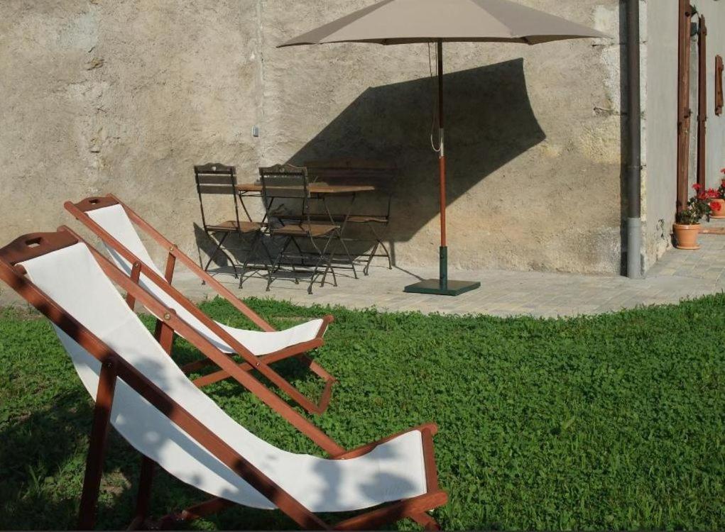 Le Domaine Du Grand Cellier Gites Appartement En Savoie Tournon-sur-Rhône Exterior foto